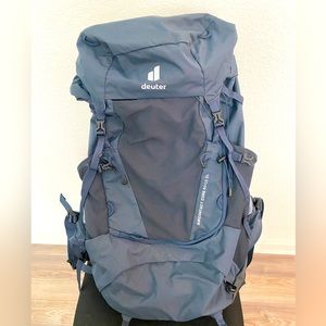 Deuter AIRCONTACT Core 60+10 SL Ink/Graphite